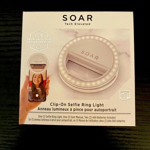 Soar clip on selfie light